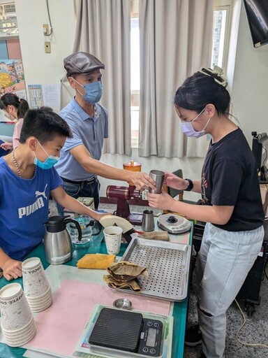 「叮叮叮！」香醇手沖情、師恩永難忘