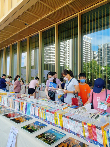 南市圖105歲館慶 「BOOK能的任務」單日1萬人親子同樂