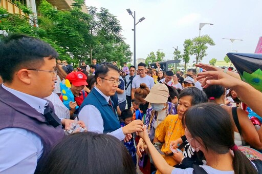 永康東橋萬聖節熱鬧登場 小小孩不給糖就搗蛋就在東橋裡