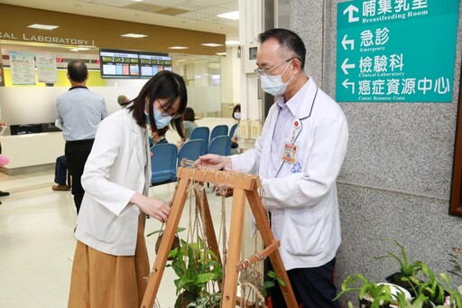 台南新樓醫神采奕奕國畫班義賣展溫馨圓滿