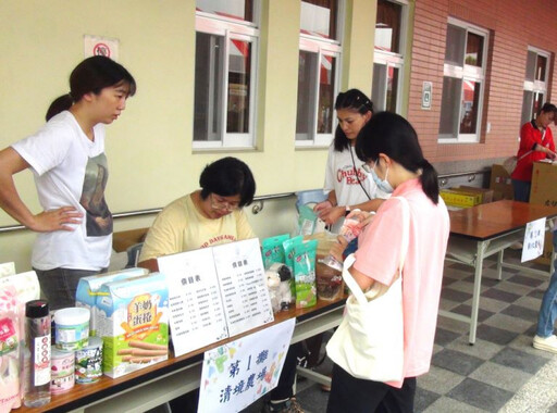 雲林榮家創新慶榮民節 熱鬧辦理園遊市集活動