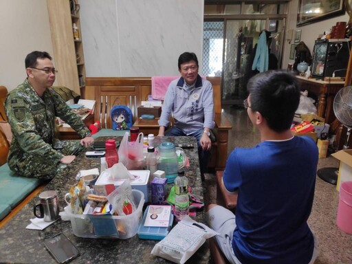 台南軍人服務站溫馨慰問關懷住院官兵