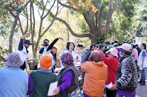 新竹馬偕聯合南山人壽及崇德會善心力量 寒冬送暖關懷五峰桃山村長者