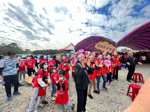 雲林榮服處與育幼院冬至傳愛 跟著長愛公益園遊會