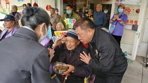 佛光山月光寺慈濟送暖 齊贈花蓮榮家臘八粥暖心又暖胃