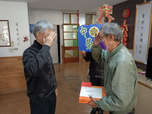 總統府致贈榮家退將住民生日賀卡 祈祝福壽安康