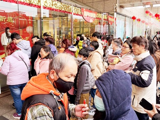 桃園遠百「小龍賀歲福袋」頭獎12萬禮券 大年初一1/29限量開賣！