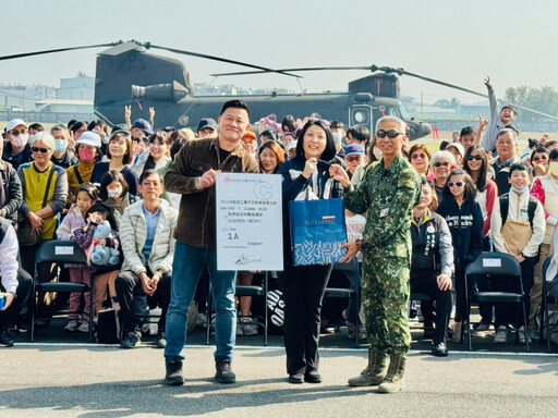 中華航空支持國防 春節前敬軍慰勞國軍部隊辛勞