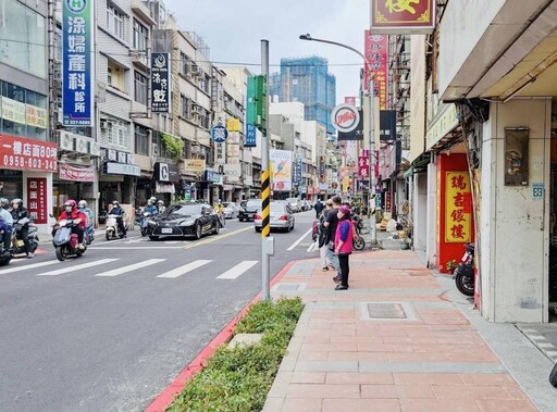 桃園首處人本示範街區第一階段提前完工 景福宮參香逛街都好行