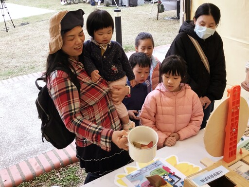 逗陣作伙體驗光藝之美 竹縣文化局政風攜手民眾歡喜廉能闖關宣導反貪