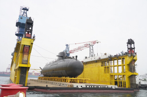 台船公司：國造潛艦「海鯤號」4月起海試 依約於11月交艦