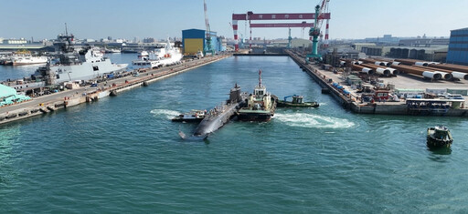 「海鯤軍艦」乾塢測試順利完成 台船積極準備海上測試項目