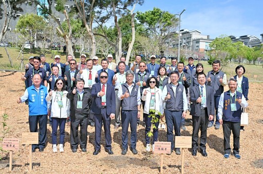 農業部長陳駿季出席「織一片生態綠網」植樹活動 宣示打造石虎生態廊道