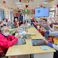 彰化榮家日照中心喜迎寒食節 學員手作包潤餅幸福好滋味
