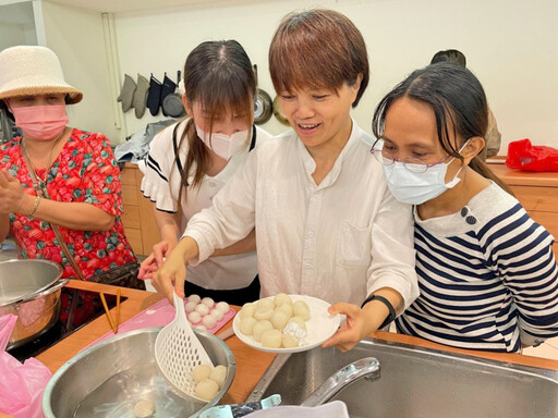 味覺探訪新住民美食 移民署竹市站美食手作月開跑結合美食與文化體驗