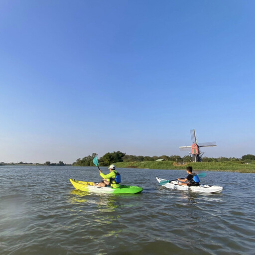 德元埤荷蘭村內河道漫舟啟航,立即體驗異國水道風光