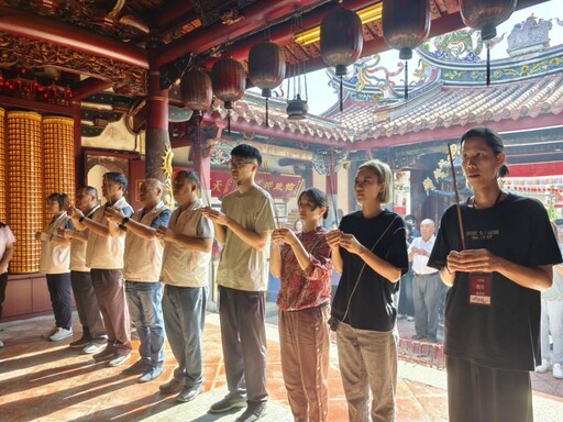 文化部扶植新秀！《頭香魂》高雄旗山天后宮開拍 金鐘演員詮釋搶頭香動人故事