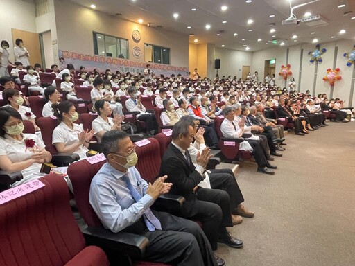 高雄榮總舉辦南區護師節活動 向所有護理師致敬