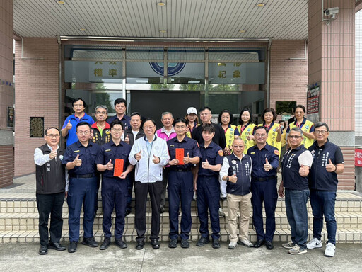 摸黑助尋寶貝民眾讚:像天使 張善政嘉勉員警熱忱精神