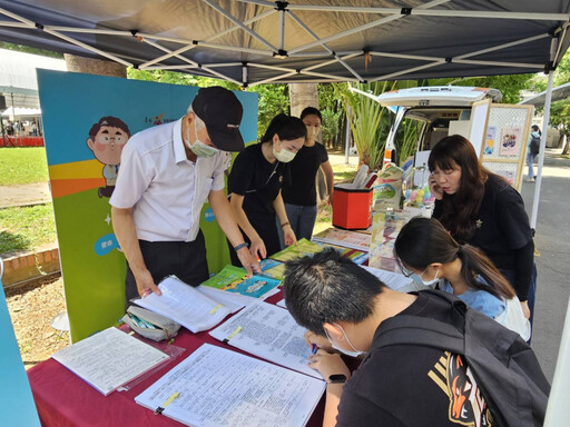 南市勞工局「希望家園‧就業快餐車」於台南應用科技大學啟動