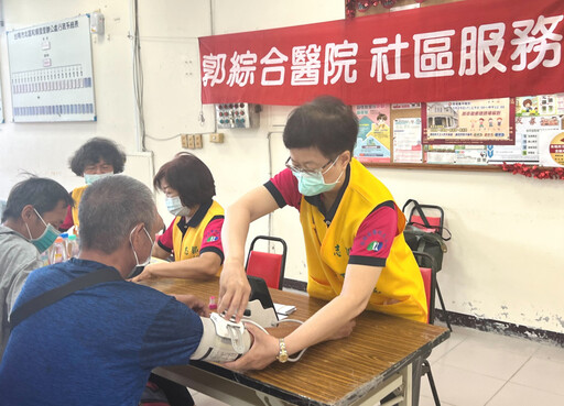 南市結合民團傳遞端午溫情 提醒街友善用自立支援服務中心