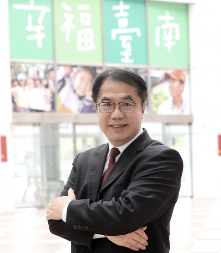 台南市長黃偉哲滿意度六都進步最多 建設、招商、政策三箭齊發 市民有感支持升溫