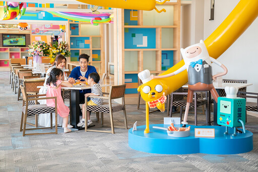臺南和逸飯店捐贈親子物資 與世界展望會攜手守護受扶助家庭