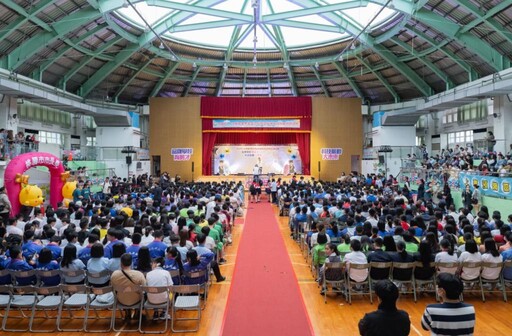 113學年度國高中職市長獎頒獎 張善政肯定學子卓越表現