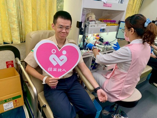 彰化榮服處以行動傳遞溫暖 挽袖捐熱血展愛心