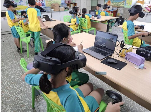 臺南VR教學雙強出列!5G新科技引爆教育元宇宙 偏鄉小校共振創新力