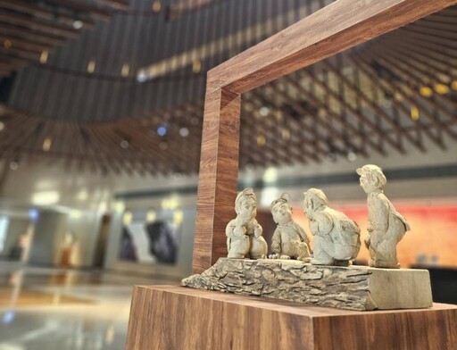 大員皇冠攜手黃榮文：童趣復古展 展開土壤與童趣記憶對話