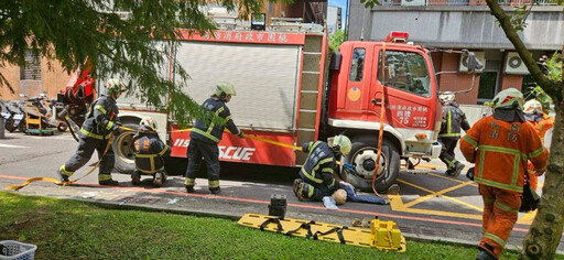 模擬大貨車事故實戰救援 桃園消防局提升交通應變能力