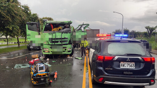 小貨車肇事連環撞!岡山警火速逮肇逃駕駛