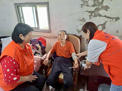 彰化榮服處榮欣志工暖心服務 落實關懷榮民眷健康與居家安全