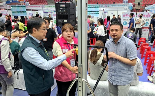 2025雲嘉南就博會成大登場 企業搶才民眾搶機會