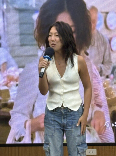 台南金曲得主李竺芯、鍾興民獲市府表揚