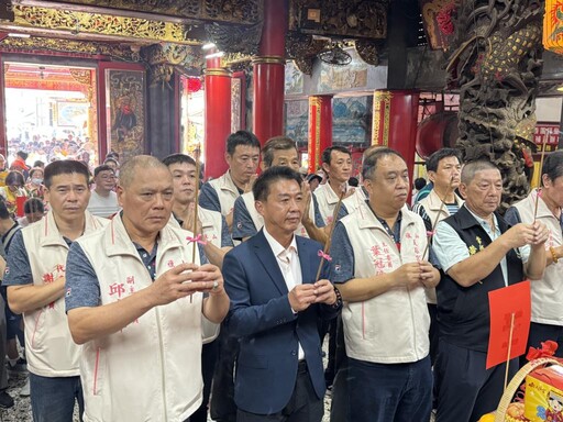 許智傑促成白沙屯媽祖首度南下參與三媽會遶境活動