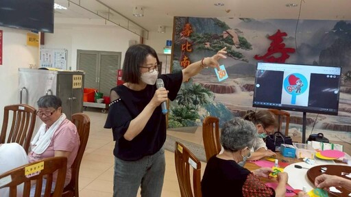 彰化榮家住民手作迷彩慶軍人節 展現榮耀與創意交織