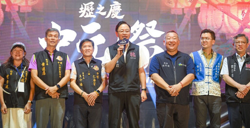 中壢仁海宮中元慶典之夜 張善政肯定為傳統注入創新亮點