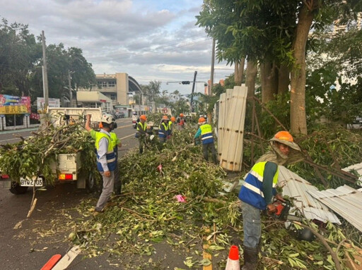 臺南砲校遷建道路工程奪金安獎 115 年完工便民
