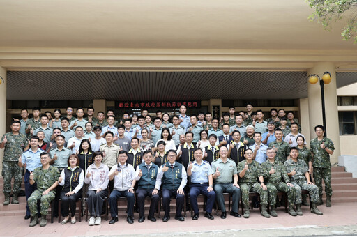 中秋將至 黃偉哲赴台南後備指揮部慰勞國軍 致謝保家衛國