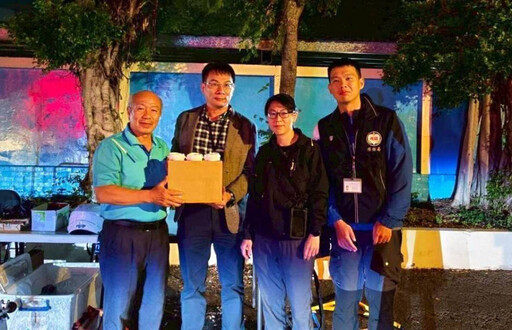 打噪不停歇！山腳里長夜訪稽查現場 親送點心慰勞一線打噪英雄