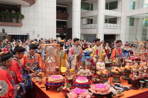 百年宗教盛事重啟!北港朝天宮黑面三媽 109 年後南巡台南