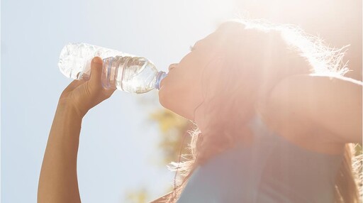 持續高溫氣候 有效補水方式