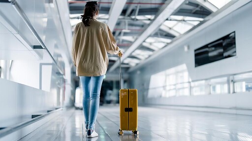 高科技機場進化論：一場從登機到購物的智慧旅程