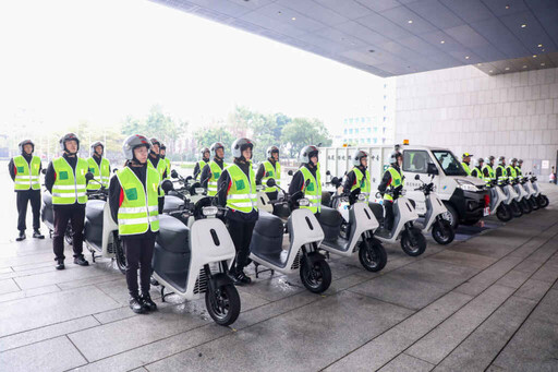 率六都之先！ 中市環保局首購全電動環保清潔車