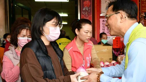 迎土地公生日「頭牙」 彰化大東門福德祠拜麻糬祝壽招財運