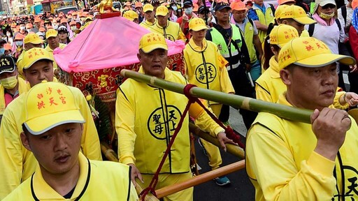 白沙屯媽祖乙巳年往北港進香今登轎出發