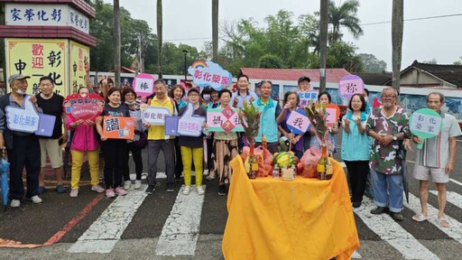 彰化榮家齊迎白沙屯媽祖 長輩同仁鑽轎獲福添祥壽