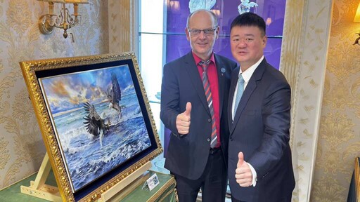 至臻麥森瓷藝風華特展 台中大遠百北棟8樓國裕專櫃登場